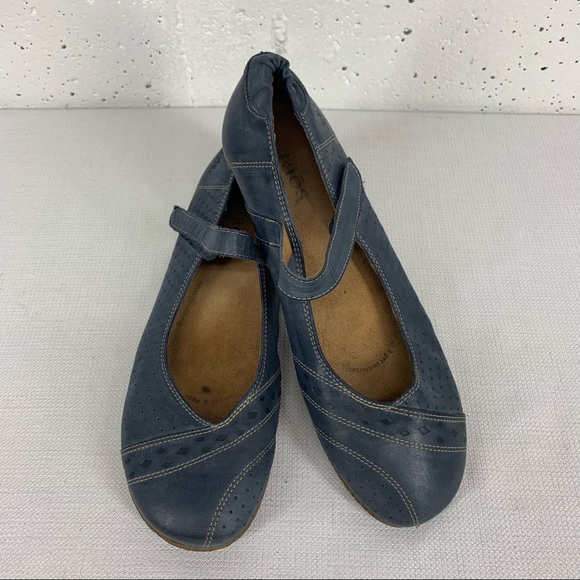 TAOS size 40 ( 9-9.5) Blue Step It Up Leather Mary Janes